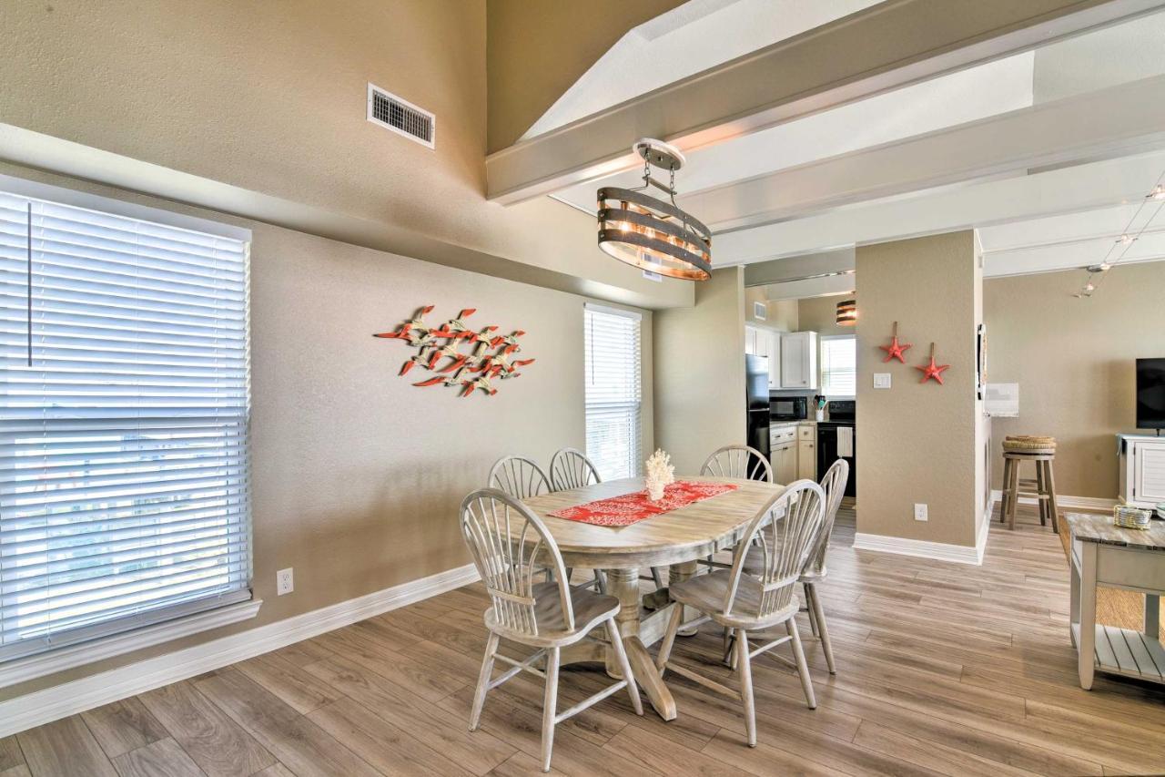 Beachfront Galveston Oasis Balconies, Ocean View! Екстер'єр фото