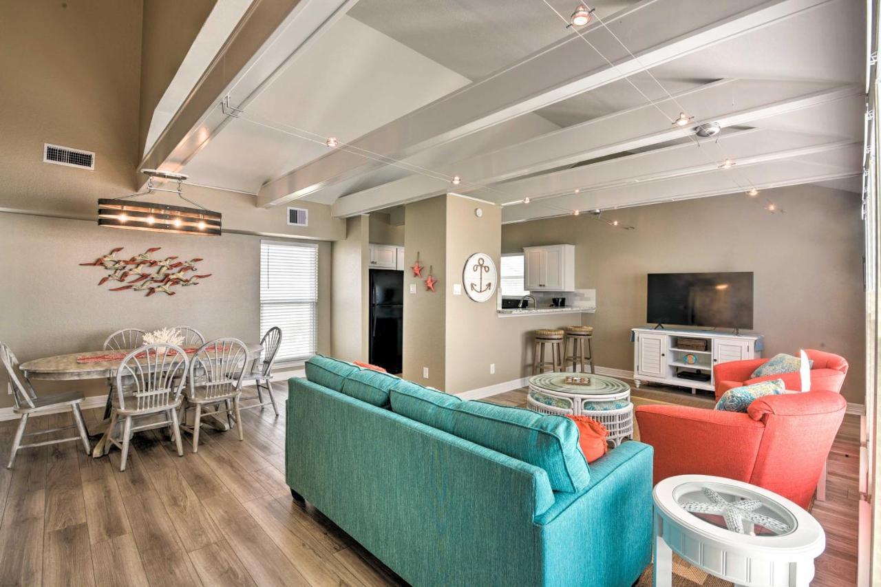 Beachfront Galveston Oasis Balconies, Ocean View! Екстер'єр фото