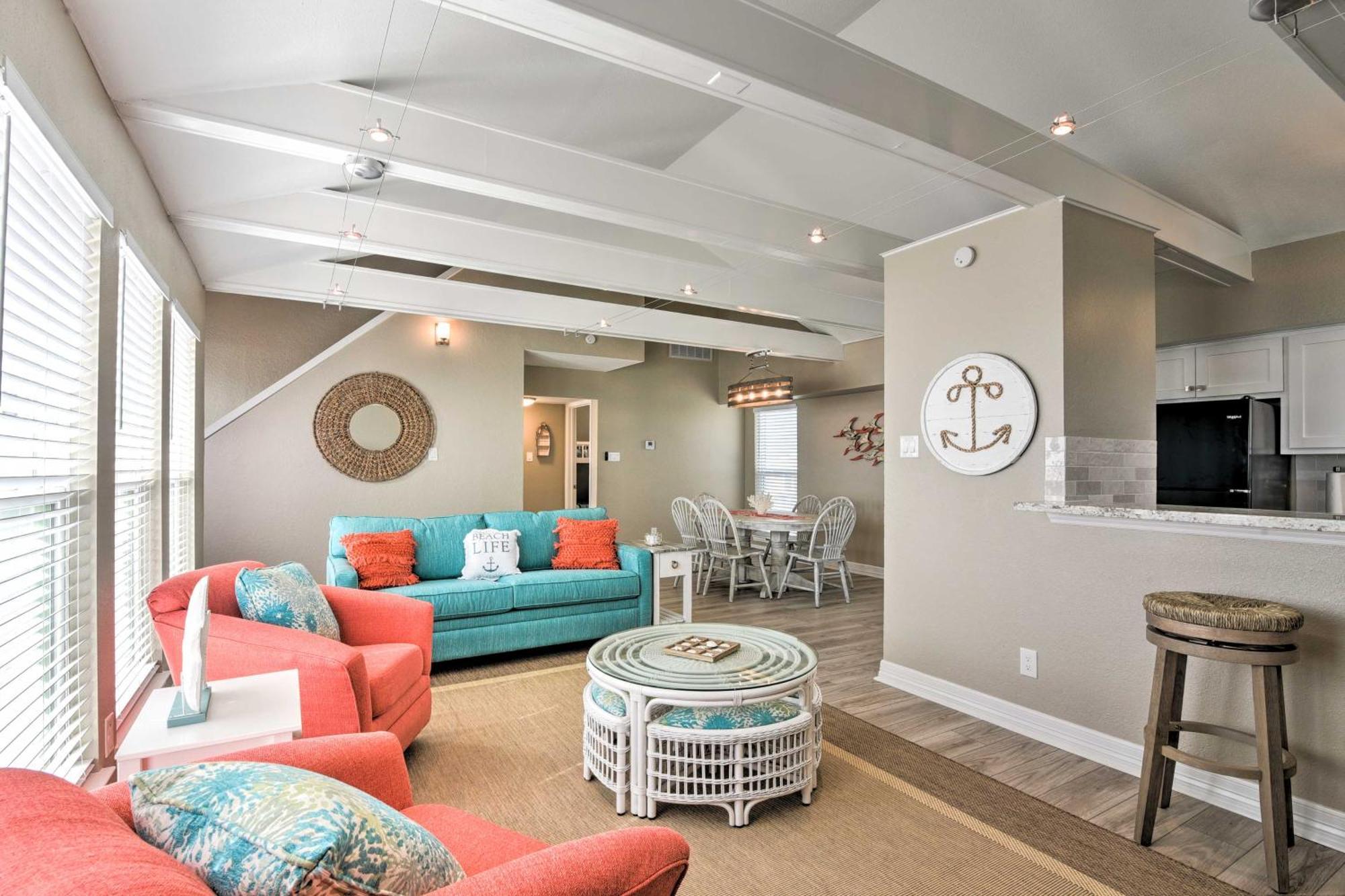 Beachfront Galveston Oasis Balconies, Ocean View! Екстер'єр фото